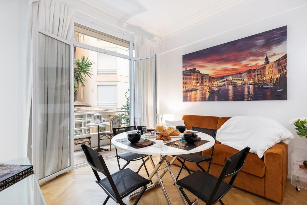 Ferienwohnung Promenade, 2Pieces Chic Et Clim Avec Terrasse Nizza Exterior foto