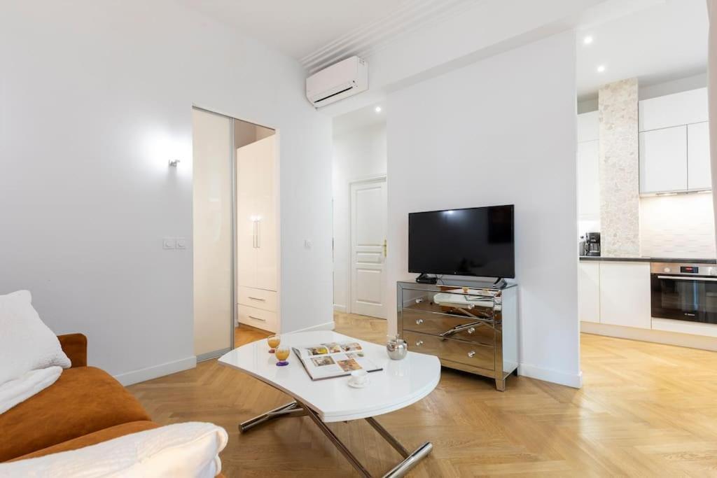 Ferienwohnung Promenade, 2Pieces Chic Et Clim Avec Terrasse Nizza Exterior foto